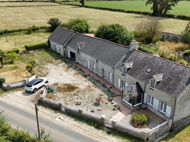 Vente Maison 7 pièces 135 m2 Orglandes