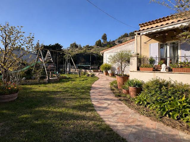 Vente Maison 7 pièces 135 m2 Chateaurenard