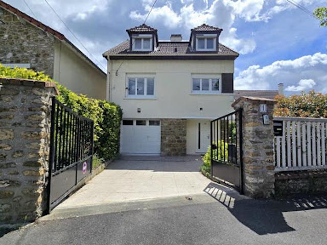 Vente Maison 7 pièces 135.36 m2 Ris Orangis