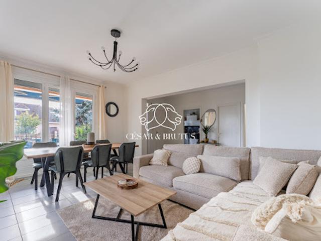 Vente Maison 7 pièces 135 m2 Venissieux