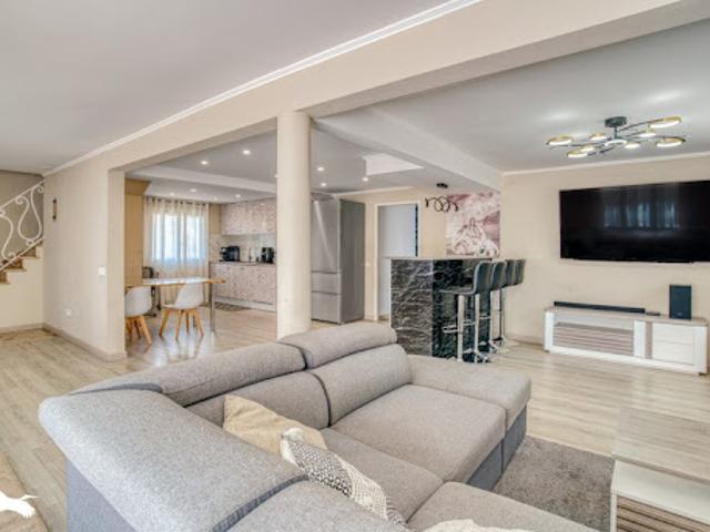 Vente Maison 7 pièces 136 m2 Agen