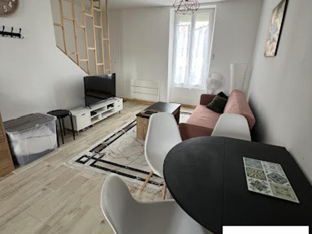 Vente Maison 7 pièces 136.3 m2 Villemurlin