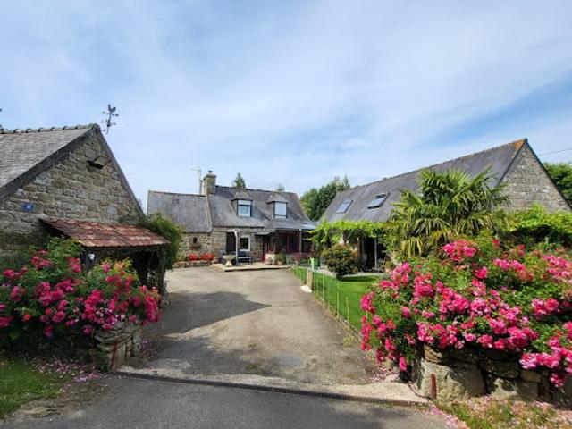 Vente Maison 7 pièces 137 m2 Ploubezre