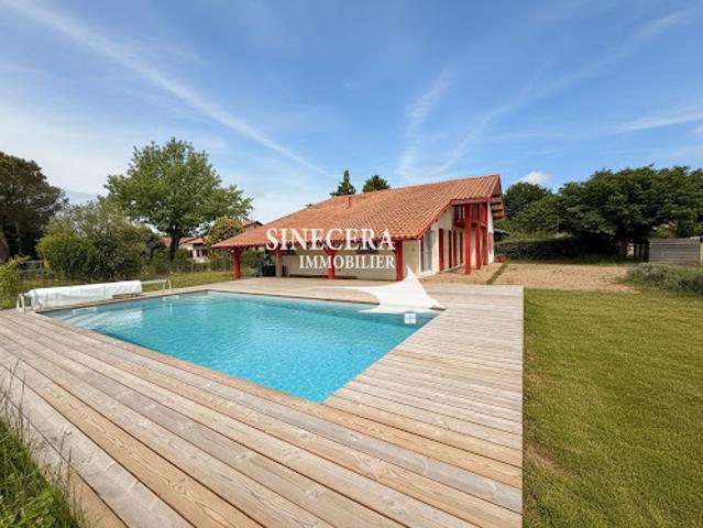 Vente Maison 7 pièces 137 m2 Sanguinet