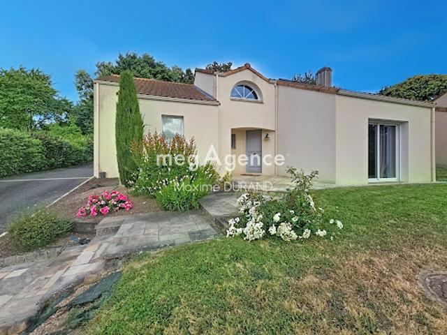 Vente Maison 7 pièces 138 m2 Cholet