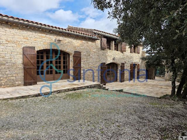 Vente Maison 7 pièces 130 m2 Méjannes le Clap
