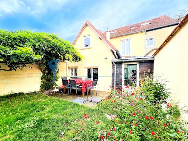 Vente Maison 7 pièces 130 m2 Auneau Bleury Saint Symphorien