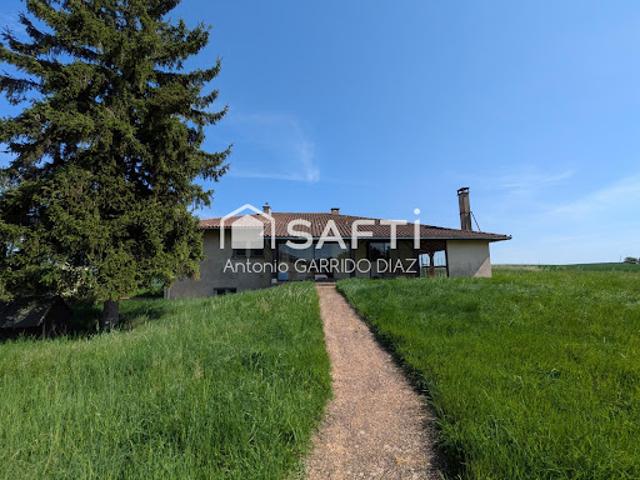 Vente Maison 7 pièces 130 m2 Gimat