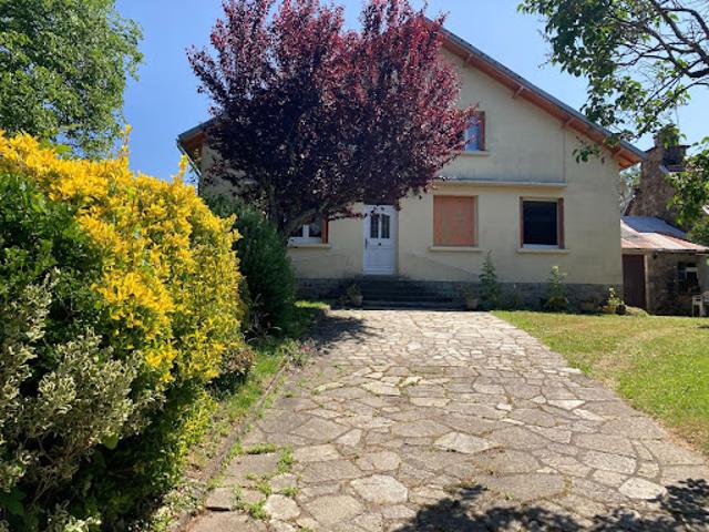 Vente Maison 7 pièces 130 m2 La Monselie