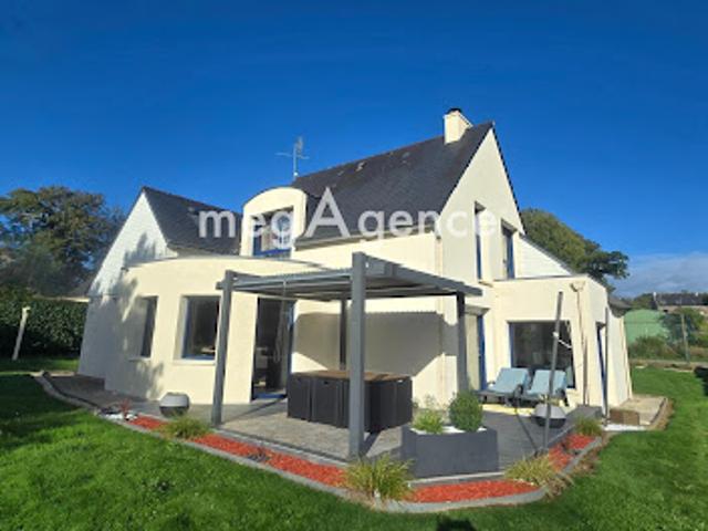 Vente Maison 7 pièces 130 m2 Locmalo