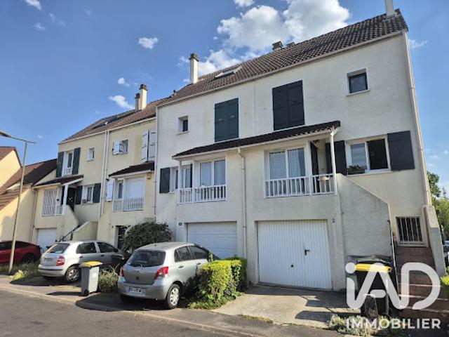 Vente Maison 7 pièces 130 m2 Savigny le Temple
