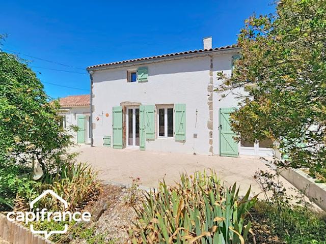 Vente Maison 7 pièces 131 m2 Argentonnay