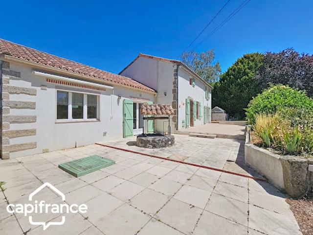 Vente Maison 7 pièces 131 m2 Argentonnay