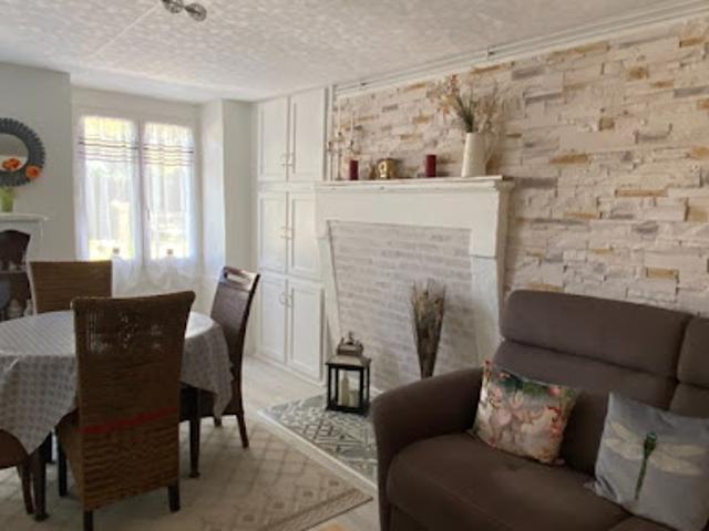 Vente Maison 7 pièces 131 m2 Charras