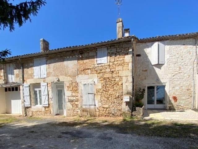 Vente Maison 7 pièces 131 m2 Charras