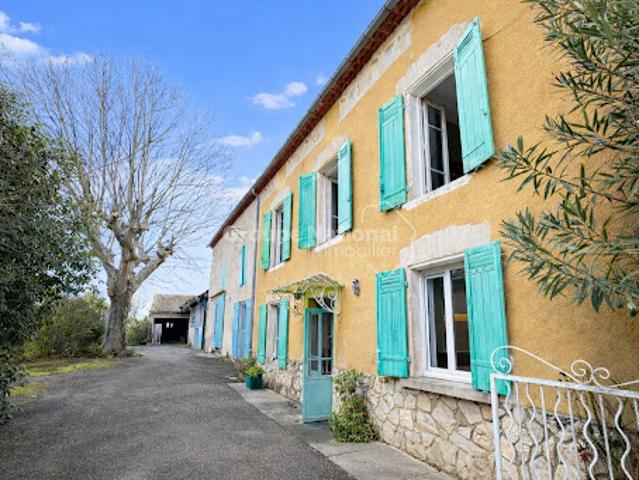 Vente Maison 7 pièces 132 m2 Althen des Paluds