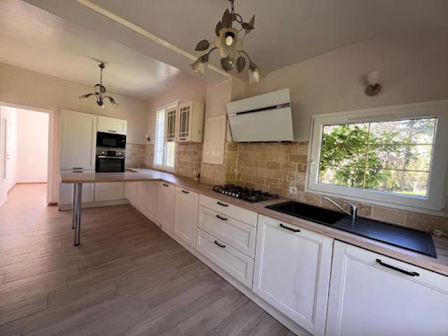 Vente Maison 7 pièces 132 m2 Chateaulin