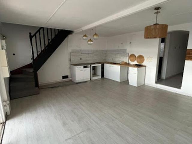 Vente Maison 7 pièces 144 m2 Saint Gilles Les Bains