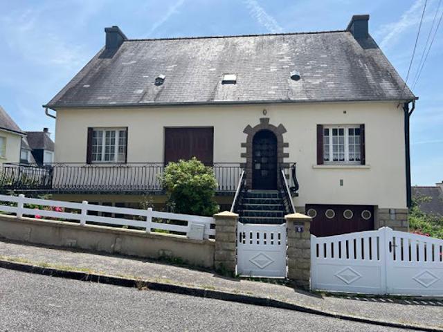 Vente Maison 7 pièces 145 m2 Carhaix Plouguer