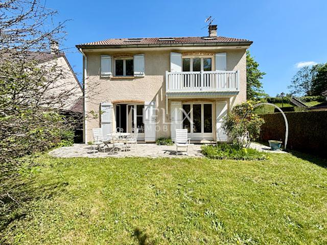 Vente Maison 7 pièces 145 m2 Saint Germain en Laye