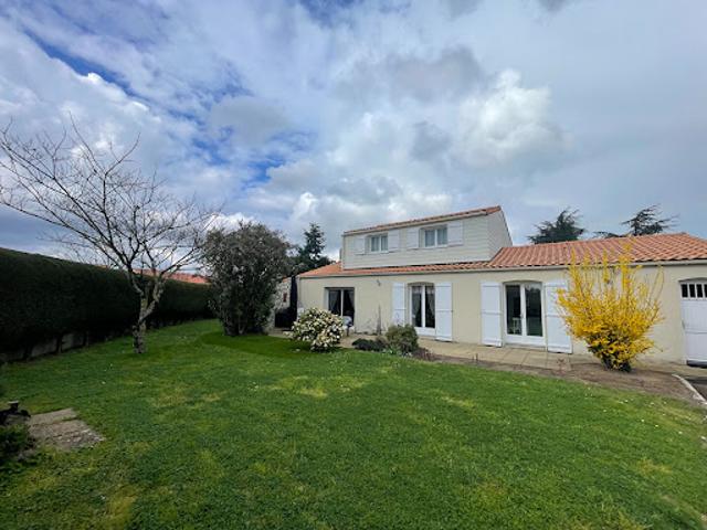 Vente Maison 7 pièces 145 m2 Saint sebastien sur loire