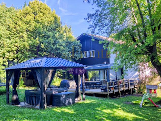 Vente Maison 7 pièces 145 m2 Viuz en Sallaz