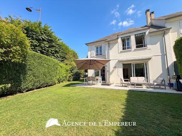 Vente Maison 7 pièces 145.22 m2 Rueil Malmaison