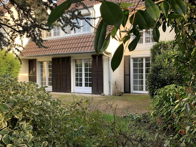 Vente Maison 7 pièces 146 m2 Breuillet