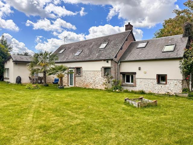 Vente Maison 7 pièces 146 m2 Guichainville