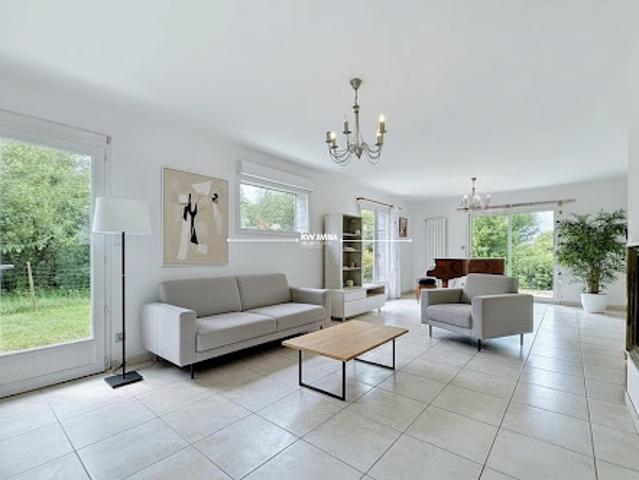 Vente Maison 7 pièces 147 m2 Nesles