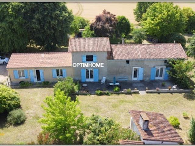 Vente Maison 7 pièces 147 m2 Aubeterre sur Dronne