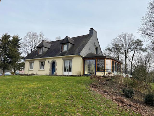 Vente Maison 7 pièces 147 m2 Pleucadeuc