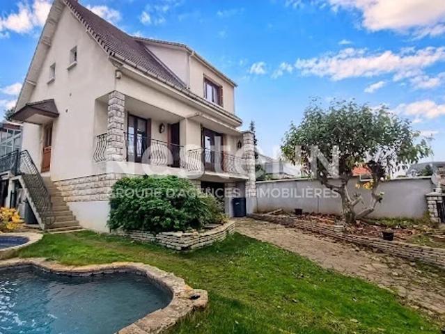 Vente Maison 7 pièces 148 m2 Igny