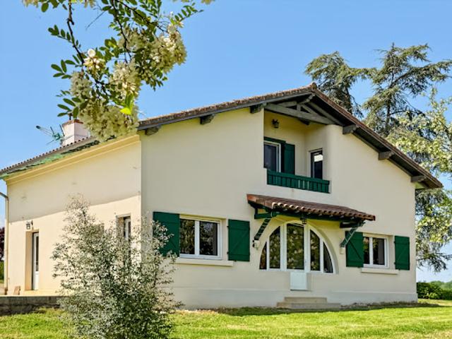 Vente Maison 7 pièces 148 m2 Lupiac