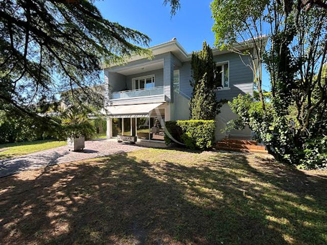 Vente Maison 7 pièces 149.52 m2 Eysines