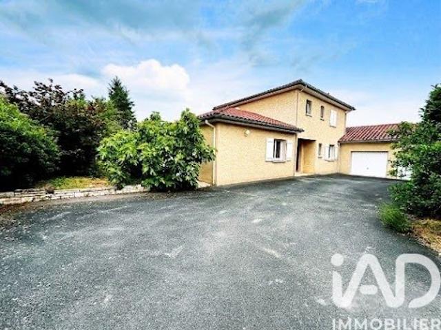 Vente Maison 7 pièces 140 m2 Montbrison