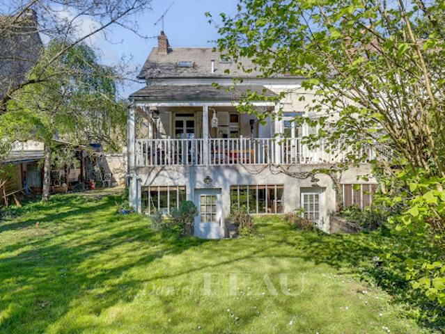 Vente Maison 7 pièces 140 m2 Montfort l'Amaury