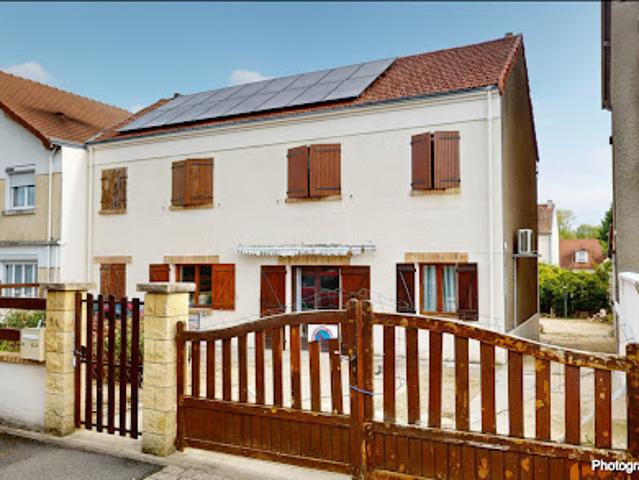 Vente Maison 7 pièces 140 m2 Avord