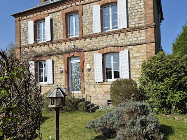 Vente Maison 7 pièces 140 m2 Bagnoles de l'Orne Normandie