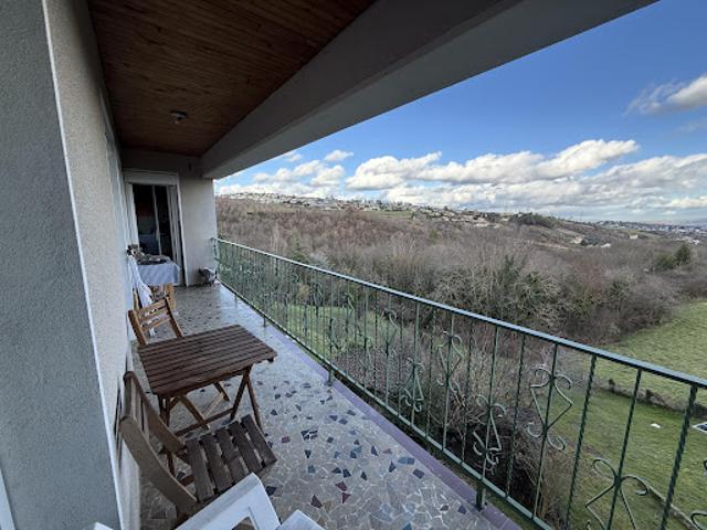 Vente Maison 7 pièces 140 m2 Genilac