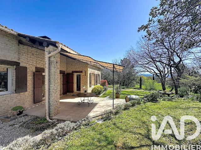 Vente Maison 7 pièces 140 m2 Gordes
