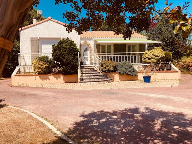 Vente Maison 7 pièces 140 m2 La Boissière des Landes