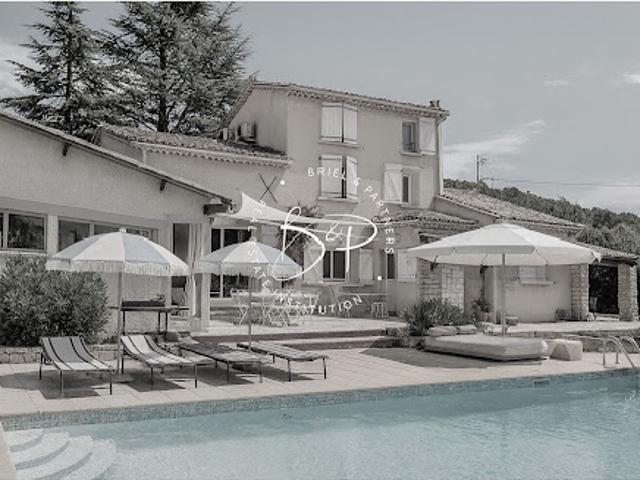 Vente Maison 7 pièces 140 m2 Lorgues