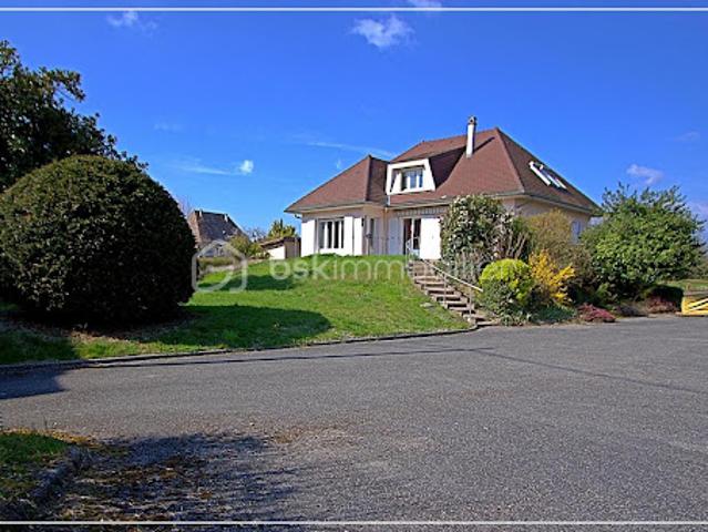 Vente Maison 7 pièces 140 m2 Saint André le Gaz