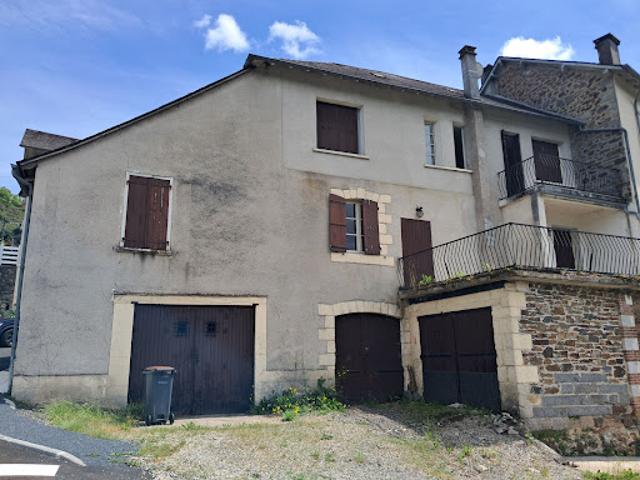 Vente Maison 7 pièces 140 m2 Vigeois