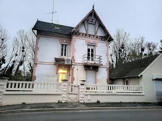 Vente Maison 7 pièces 141 m2 Charmes