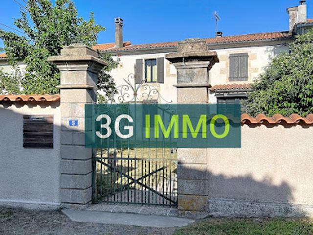 Vente Maison 7 pièces 142 m2 Arçais