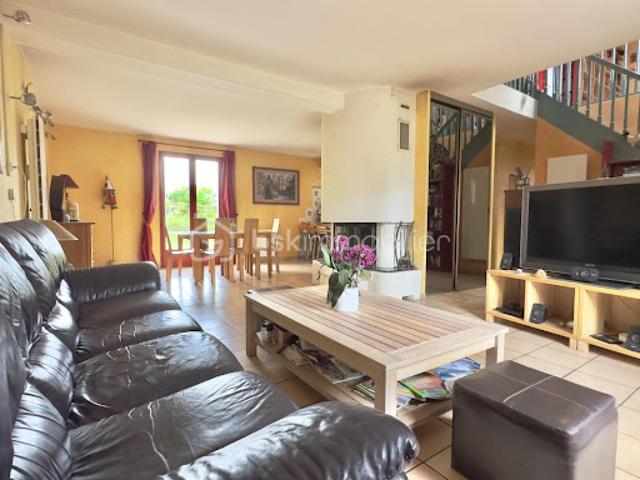 Vente Maison 7 pièces 143 m2 Guibeville
