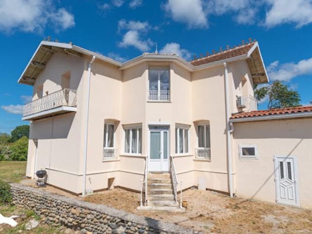 Vente Maison 7 pièces 154 m2 Cazeres