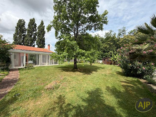 Vente Maison 7 pièces 154 m2 Fléac sur Seugne